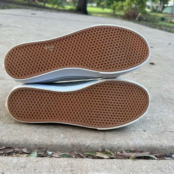 Vans Grey Sk8 Hi size 8 women (6.5 mens) - Picture 4 of 5